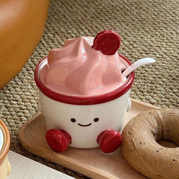 Aamuseable Ceramic Salt and Seasoning Jar - Functional Design - pink - Picture 1 of 1